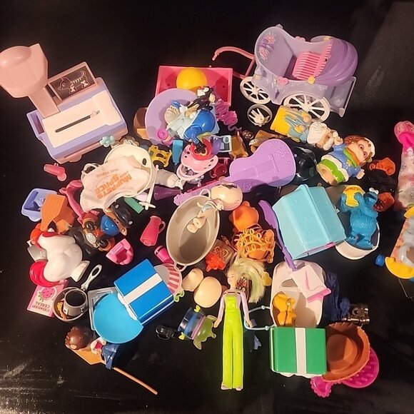 Lot Of Small Toys  ~Vintage/Modern Barbie Accessories , Mini Toys - Picture 1 of 6